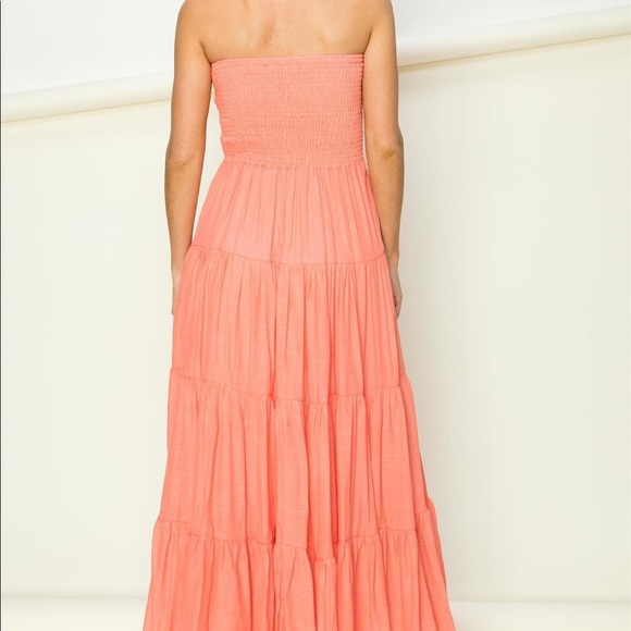 🚨🚨✨HP✨STRAPLESS MAXI DRESS - Picture 2 of 6